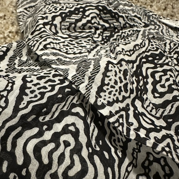 NWT! Zebra Shirt - Picture 4 of 5